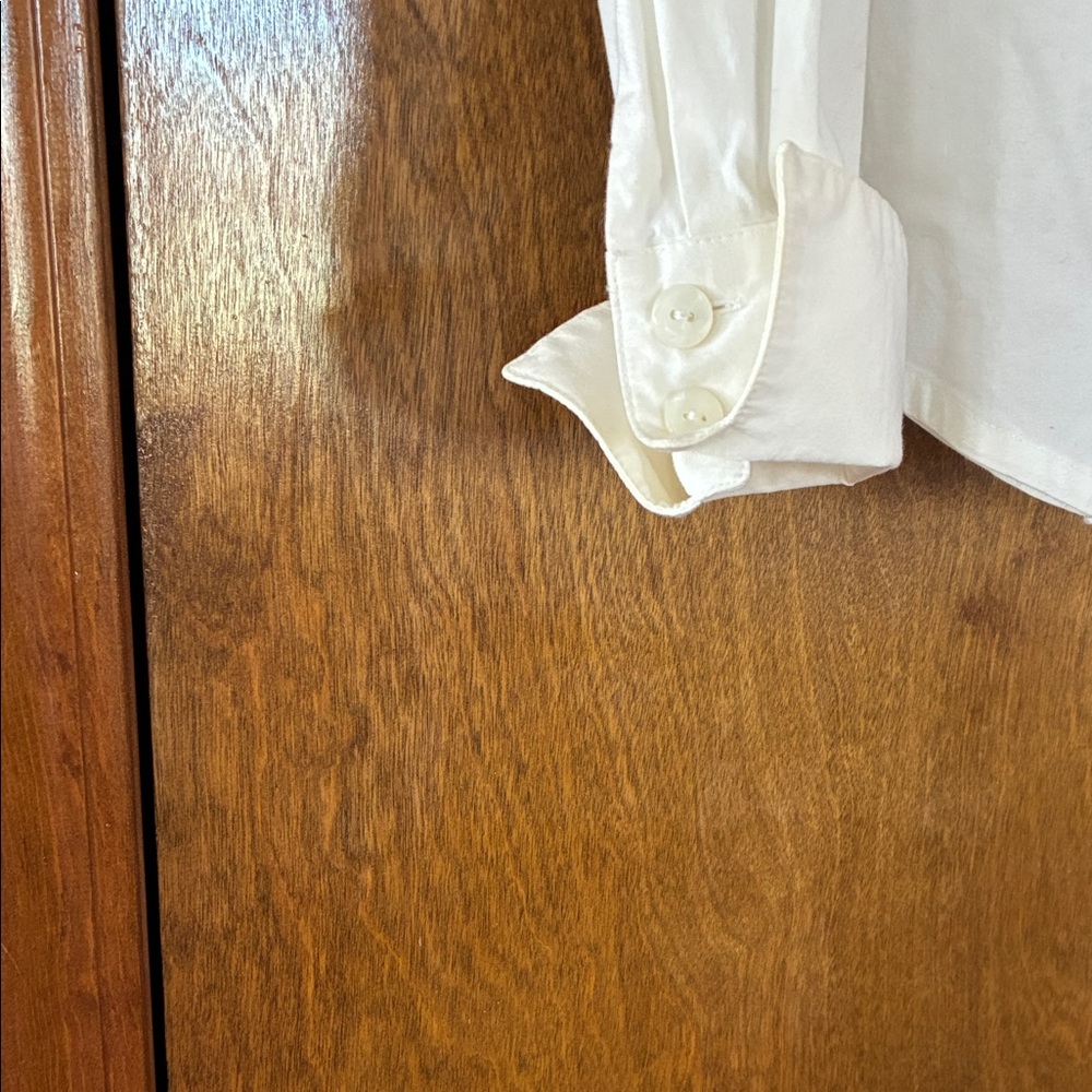 Investments Women's White Button-Down Shirt - Picture 3 of 6